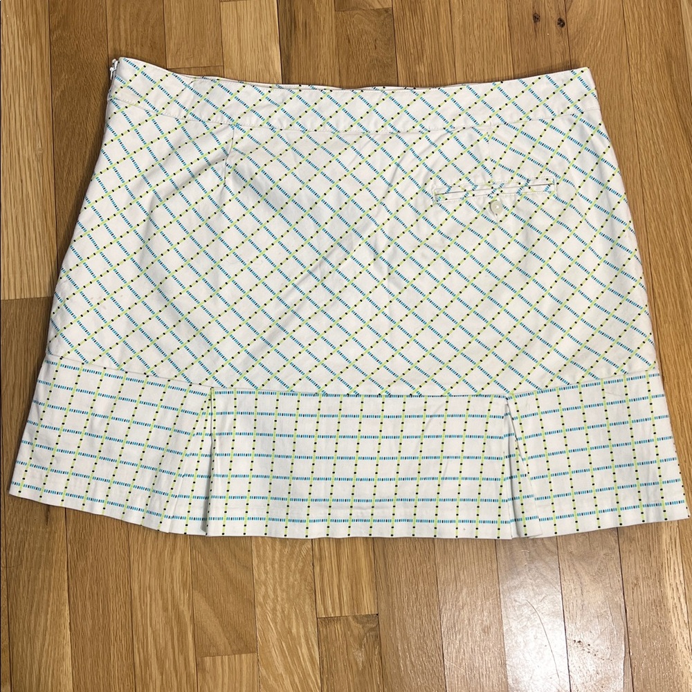 Lady Hagen White Tennis/Golf Skort with white stretch shorts underneath, Size 14 - Picture 3 of 8